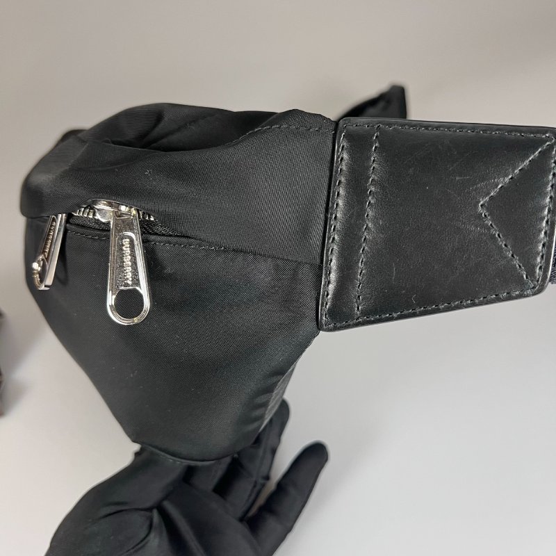 BURBERRY 8049095 黑尼龍腰包-2