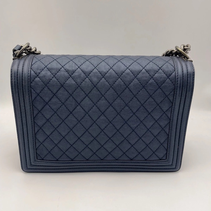 Chanel香奈兒Leboy大號珠光藍牛皮鏈條包，鐳射19開-1