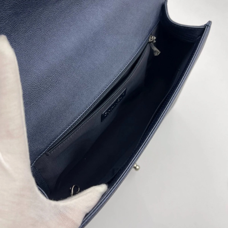 Chanel香奈兒Leboy大號珠光藍牛皮鏈條包，鐳射19開-4