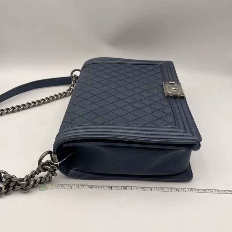 Chanel香奈兒Leboy大號珠光藍牛皮鏈條包，鐳射19開-6