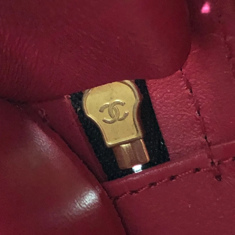 22p CHANEL/香奈兒黑色羊皮鏈條化妝包 膠囊包單肩斜跨，芯片款-10