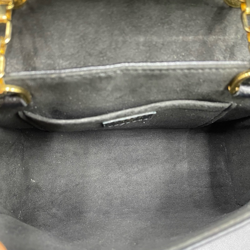 LV黑色壓紋鏈條包-8