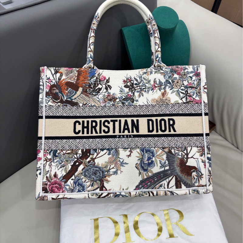 【近新閒置品】迪奧 Dior 花鳥刺繡Book tote中號手提托特包-0