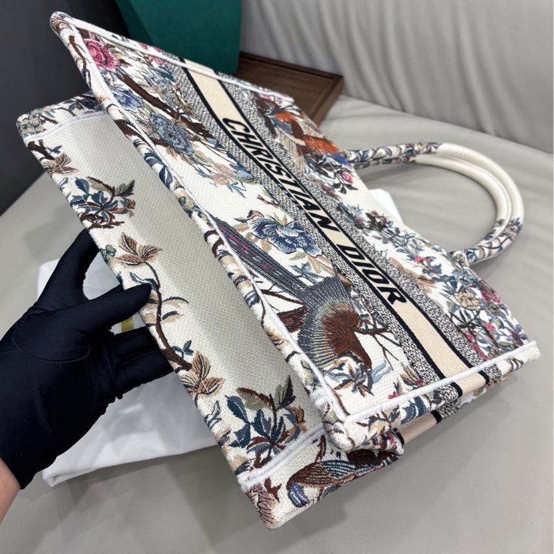 【近新閒置品】迪奧 Dior 花鳥刺繡Book tote中號手提托特包-2