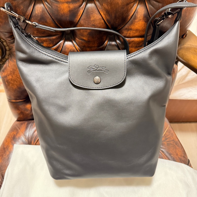 全新歐洲購入 Longchamp 半月形單肩包 LE PLIAGE XTRA M SHOULDER BAG 黑色牛皮肩背包 肩背包-7