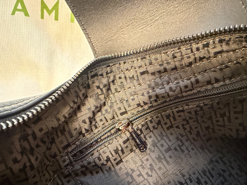 全新歐洲購入 Longchamp 半月形單肩包 LE PLIAGE XTRA M SHOULDER BAG 黑色牛皮肩背包 肩背包-17