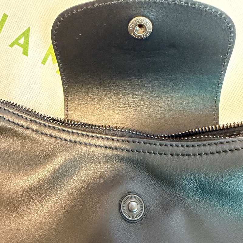 全新歐洲購入 Longchamp 半月形單肩包 LE PLIAGE XTRA M SHOULDER BAG 黑色牛皮肩背包 肩背包-21