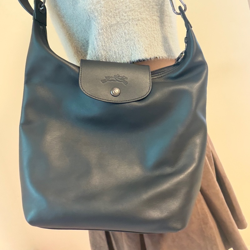 全新歐洲購入 Longchamp 半月形單肩包 LE PLIAGE XTRA M SHOULDER BAG 黑色牛皮肩背包 肩背包-28