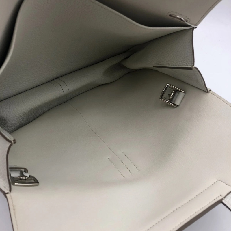 Hermes愛馬仕 halzan31 8L冰川白 銀扣TC皮 X刻-7