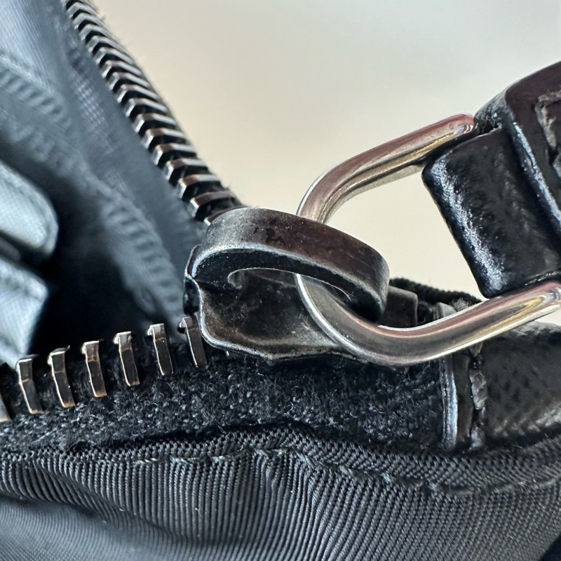 PRADA Vitello Daino 黑金牛皮Tote Bag-15