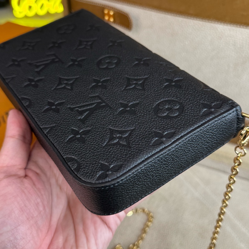 上架中🔑Louis Vuitton 經典黑牛皮壓花晚宴包-8