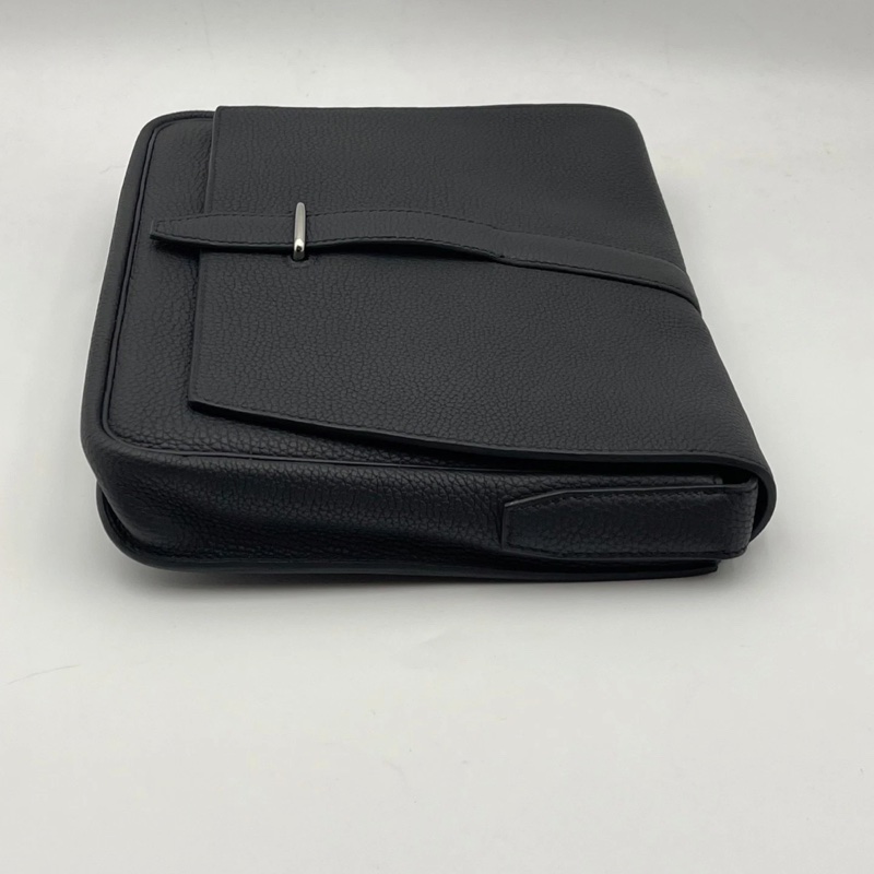 Hermes愛馬仕 SteveLightjunior黑色銀扣Togo皮信差包斜挎包，w刻，size：27*23*4.5-7