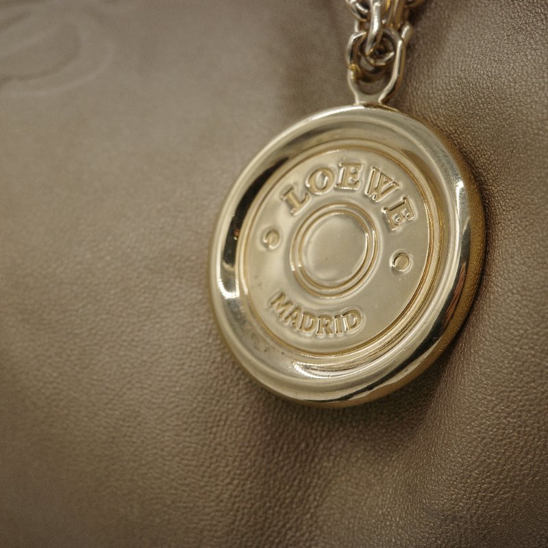 Loewe 羅威 Nappa Aire 金色 羊皮革 手提包 吊飾金色 柔軟小羊皮 空氣包-11