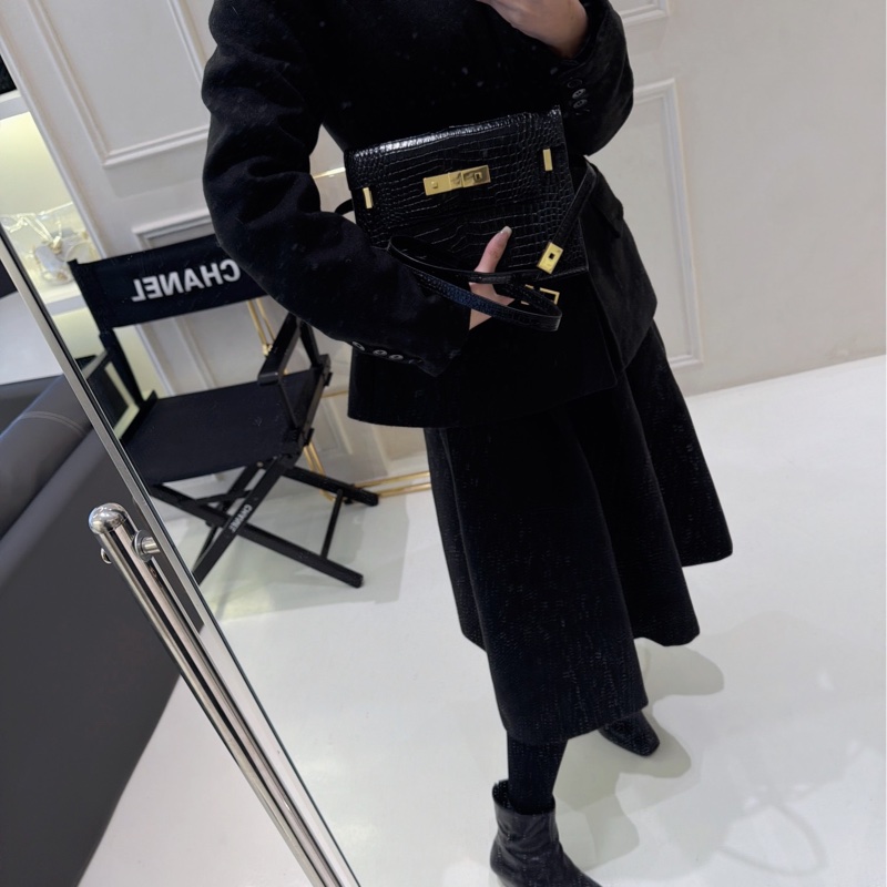 【全新品】YSL聖羅蘭 黑金 鰐魚紋曼哈頓 稀有小號斜挎包-15