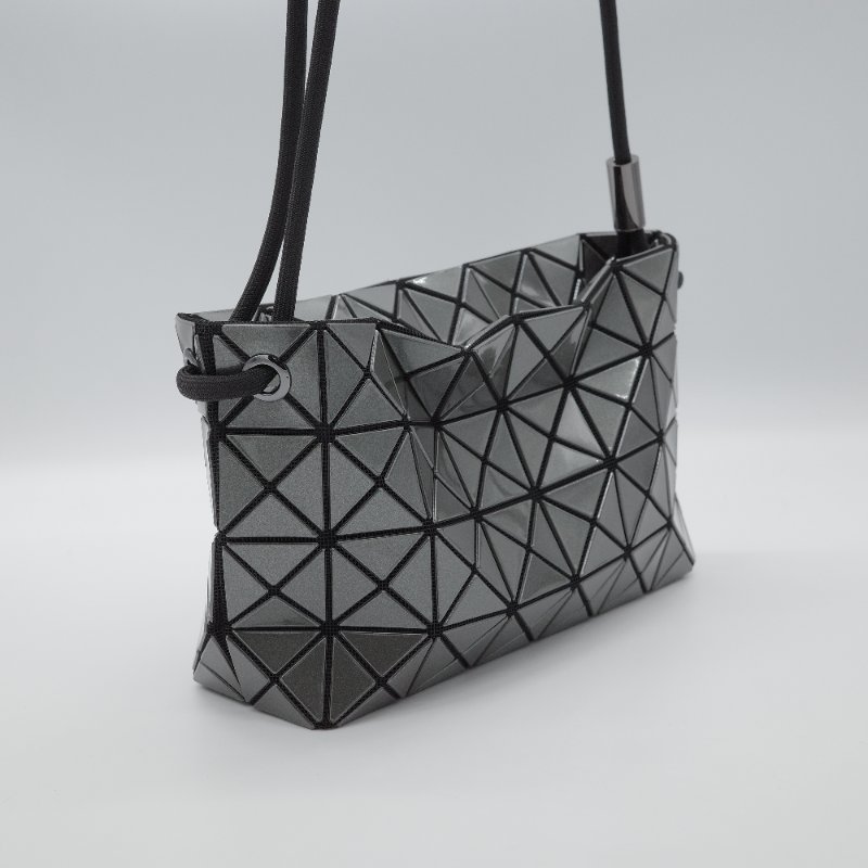 Issey Miyake 三宅一生 Bao Bao Loop 灰色 槍灰色 金屬 黑色繩帶 肩背包-2