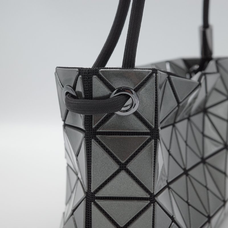 Issey Miyake 三宅一生 Bao Bao Loop 灰色 槍灰色 金屬 黑色繩帶 肩背包-8