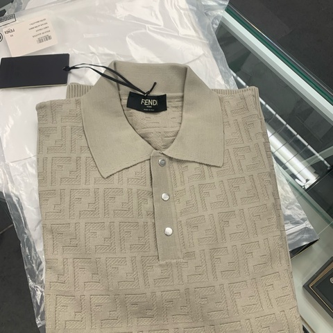 fendi polo 短袖 米色  size 50 52    全新