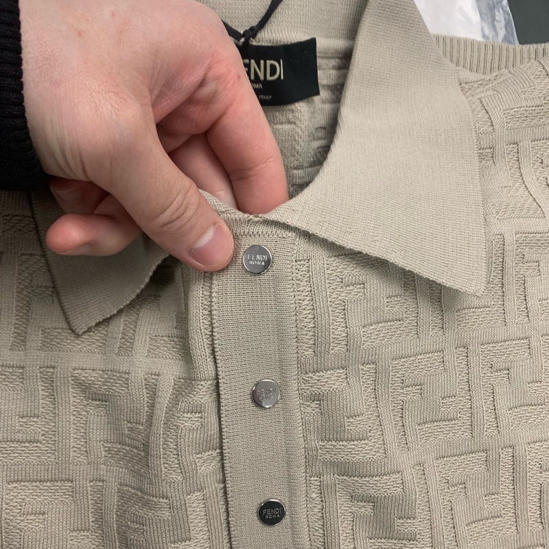 fendi polo 短袖 米色  size 50 52    全新-1