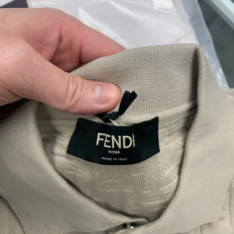 fendi polo 短袖 米色  size 50 52    全新-2