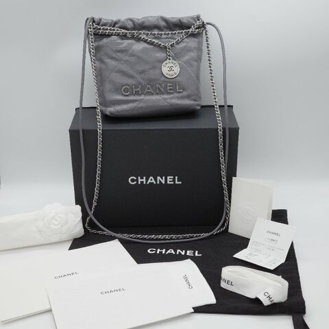 Chanel 香奈兒 22Bag Mini Hobo  水泥灰色 絎縫小牛皮 銀扣 肩背包