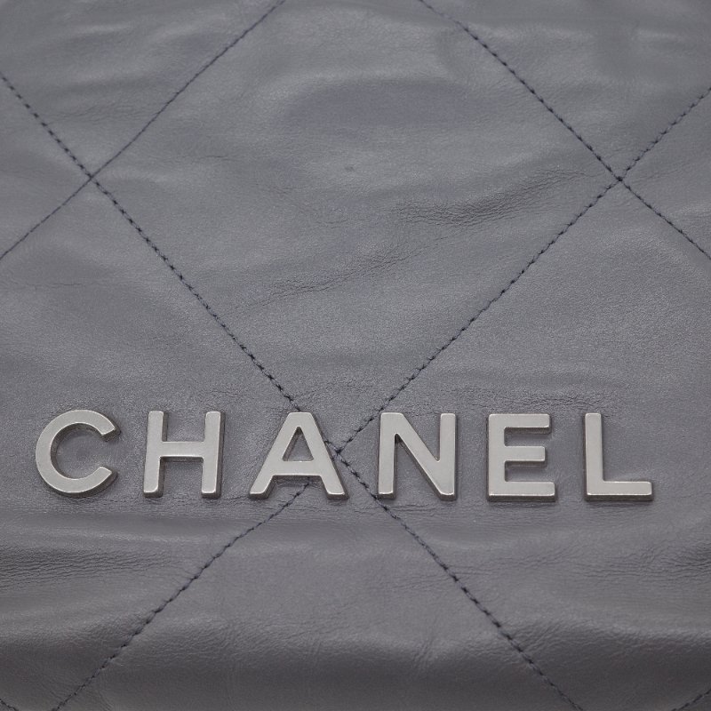 Chanel 香奈兒 22Bag Mini Hobo 水泥灰色 絎縫小牛皮 銀扣 肩背包-21