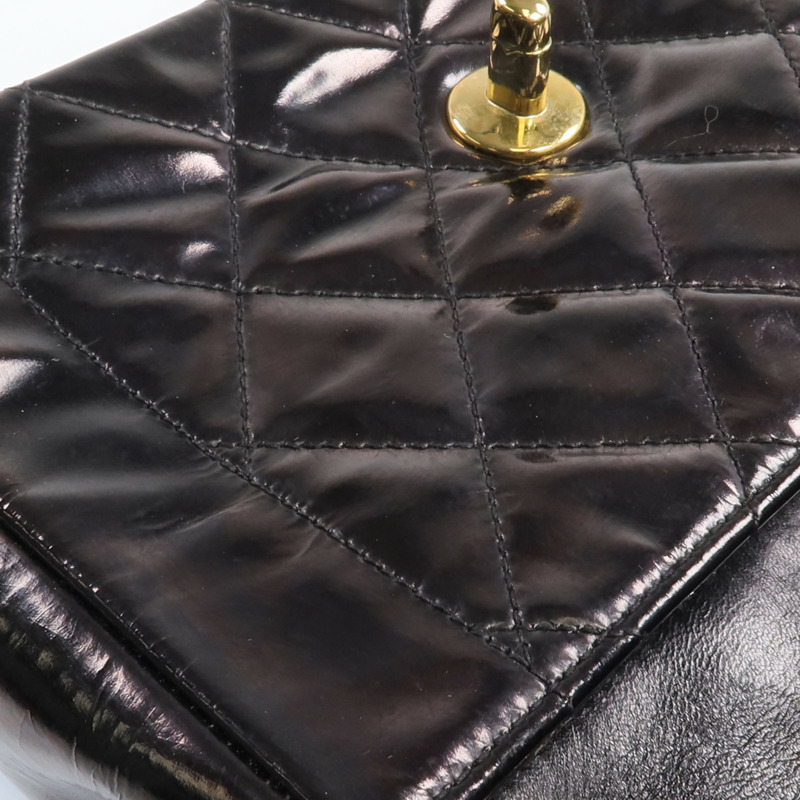 CHANEL 漆皮皮革Vintage Chain Sholder Bag金扣鏈帶肩背袋-18