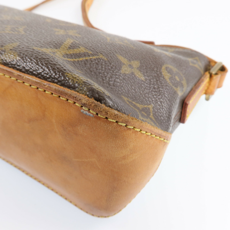 LOUIS VUITTON Monogram Trotteur金扣肩背袋-10