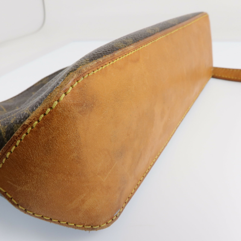 LOUIS VUITTON Monogram Trotteur金扣肩背袋-14