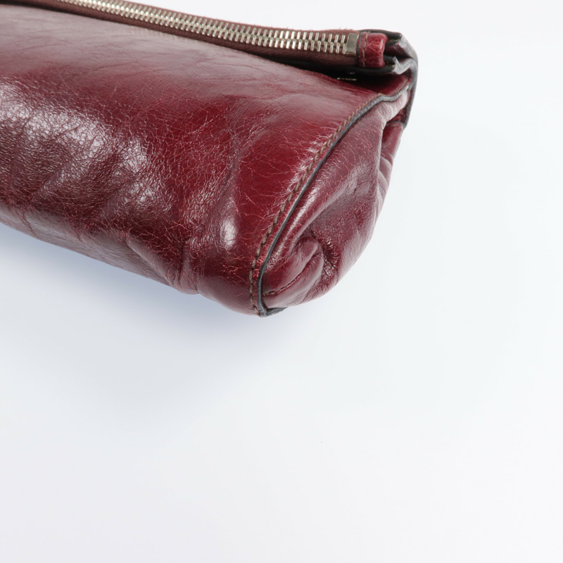 Miu Miu 牛皮皮革Clutch Bag銀扣手拿包-9