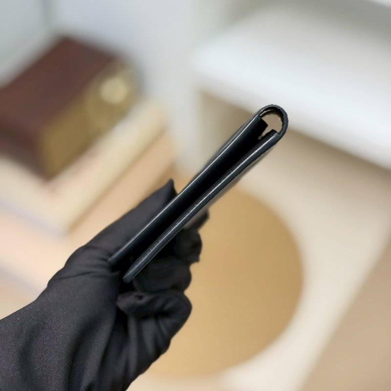 🏷LV 路易威登．Multiple 黑老花短夾 M61695-3