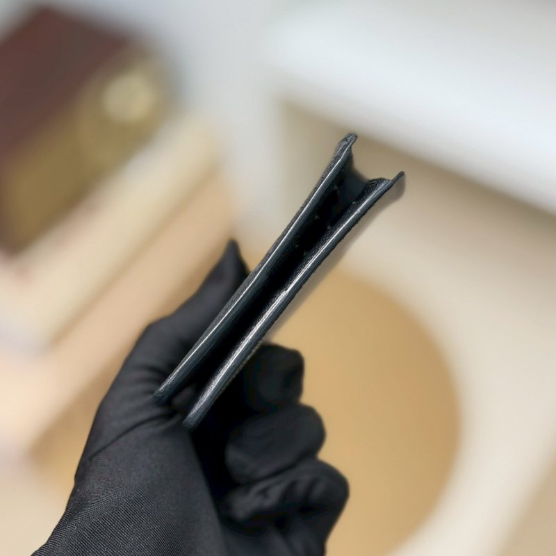 🏷LV 路易威登．Multiple 黑老花短夾 M61695-13