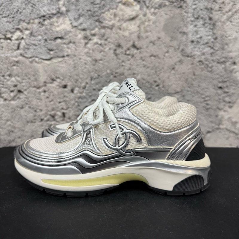 98新 Chanel 香奈兒銀角大王運動鞋 35 碼-2