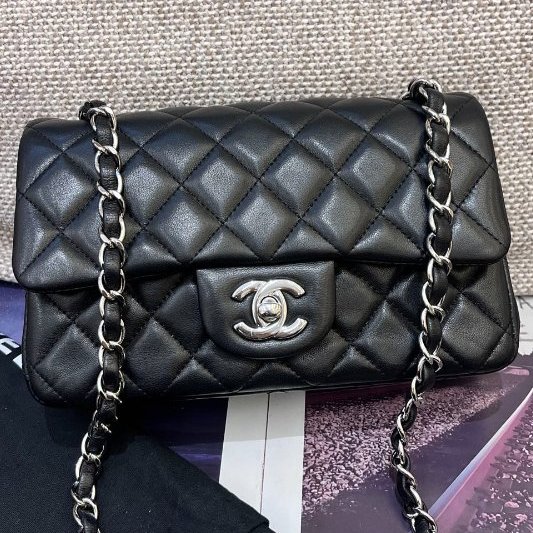 香奈兒CHANEL黑銀羊皮大mini鏈條包-0