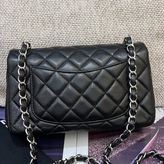 香奈兒CHANEL黑銀羊皮大mini鏈條包-6