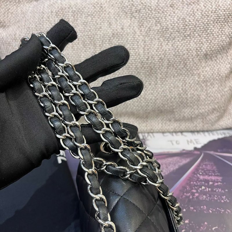 香奈兒CHANEL黑銀羊皮大mini鏈條包-9