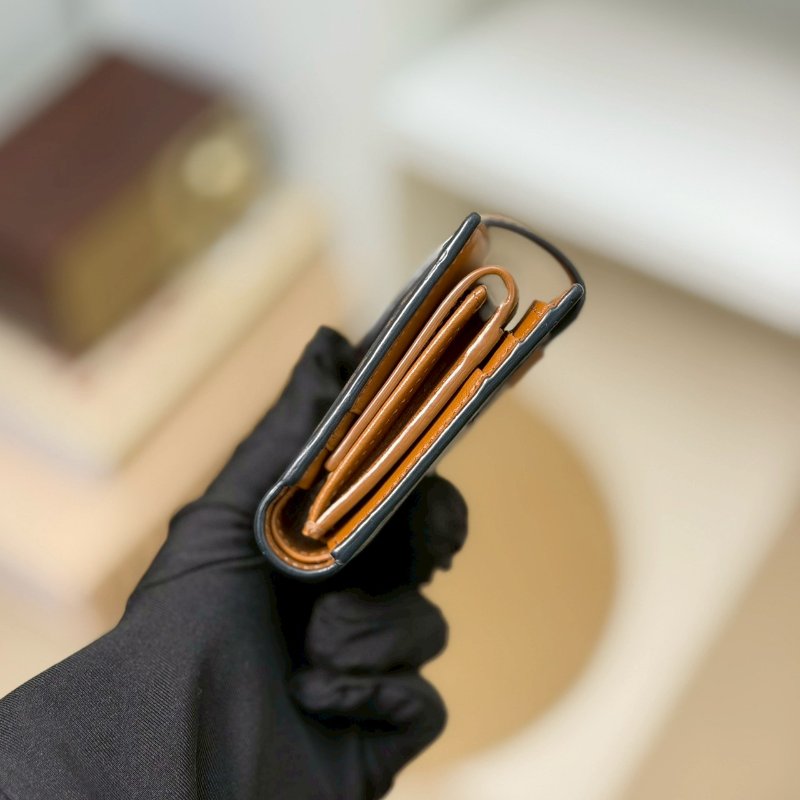 🏷Celine 瑟琳．Strap 老花對開短夾-3