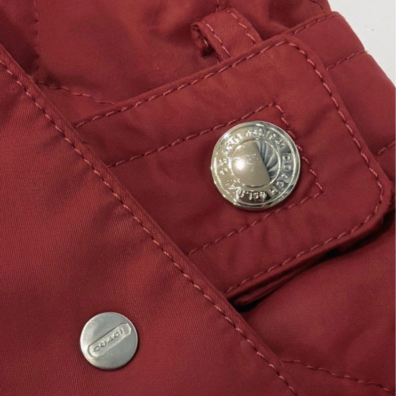 美國蔻馳 COACH勃艮第紅菱格紋縫衍綁帶-4