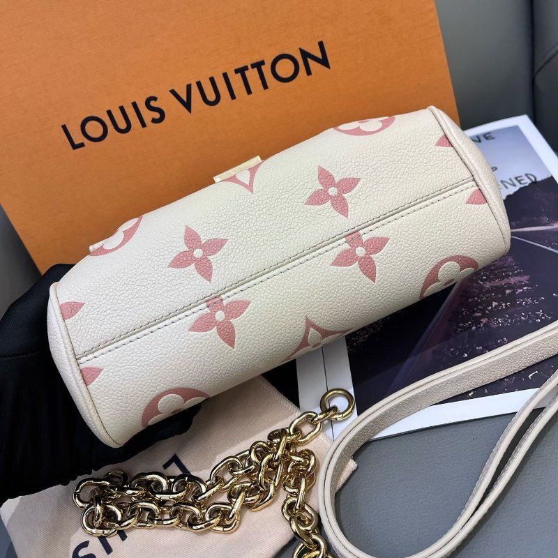 芯片款 LV路易威登草莓牛奶全皮favorite摯愛雲朵包-7