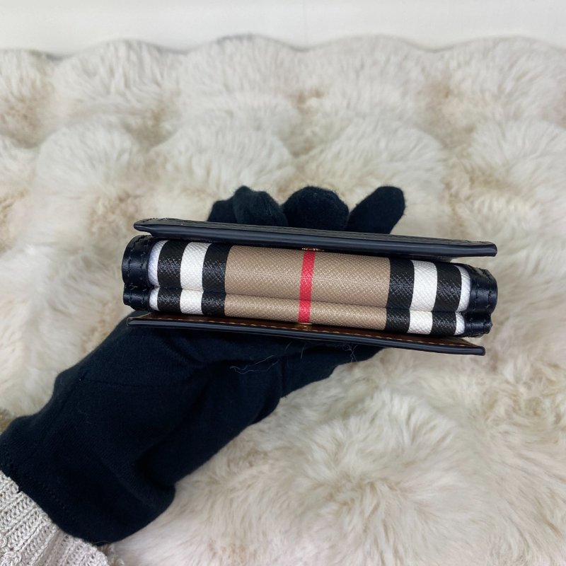 全新閒置品 BURBERRY 經典格紋牛皮內裡三折短夾-5