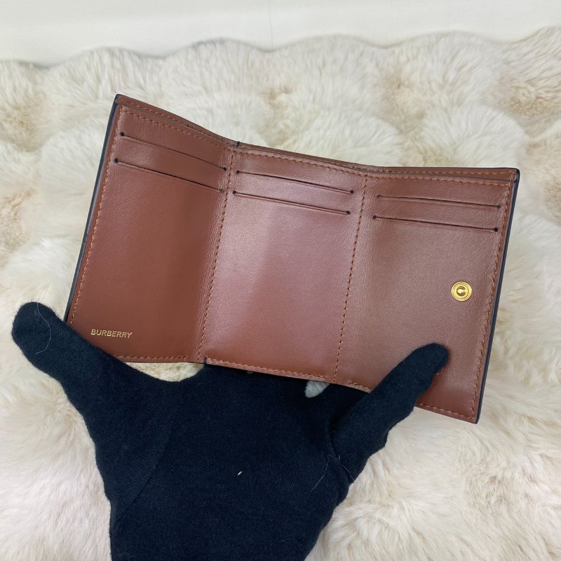全新閒置品 BURBERRY 經典格紋牛皮內裡三折短夾-8