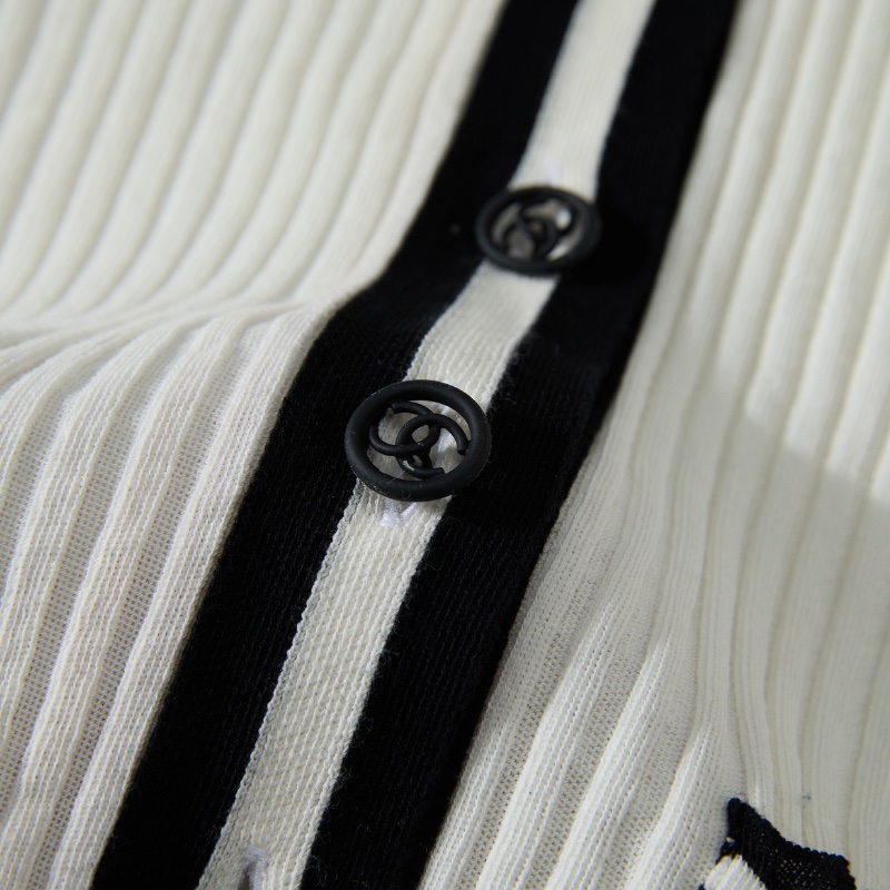 ❤️ CHANEL 優雅設計 經典版型 開衫外套 LOGO紐扣-5