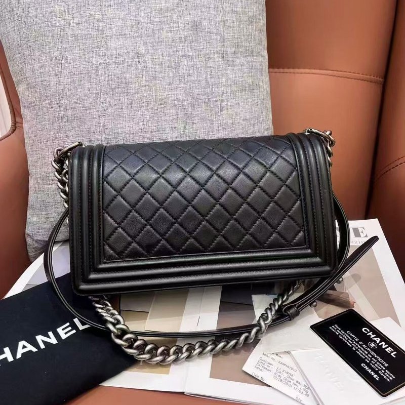 Chanel香奈兒LEBOY中號黑銀牛皮鏈條包-1