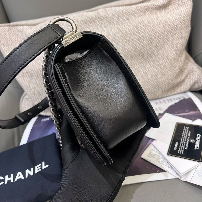 Chanel香奈兒LEBOY中號黑銀牛皮鏈條包-2