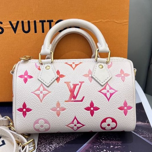 芯片款 LV路易威登丹寧漸變草莓牛奶speedy nano枕頭包-1