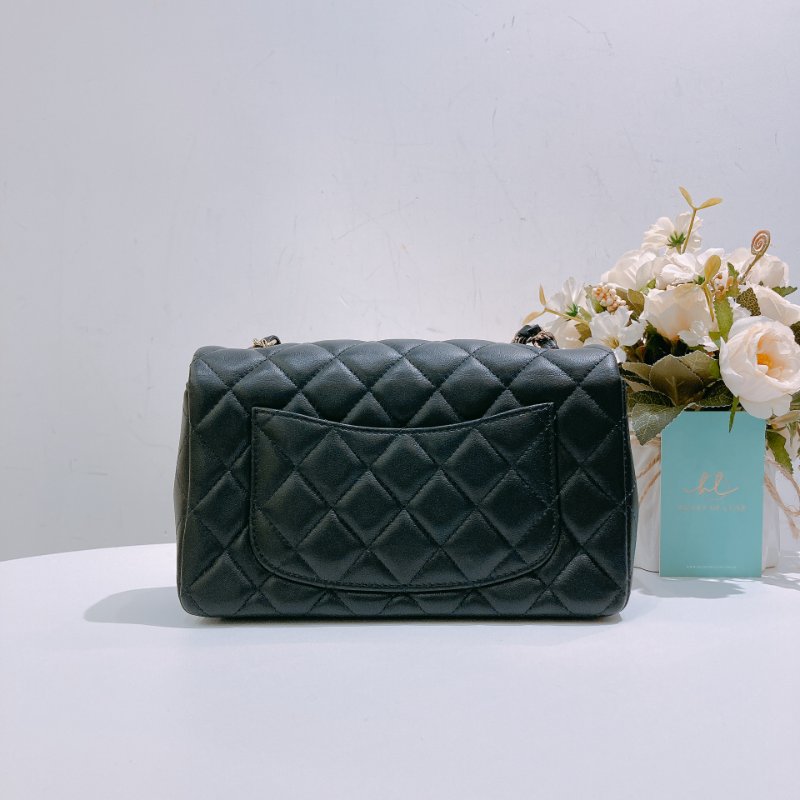 TW4687 Chanel 香奈兒小號經典翻蓋式鍊帶包包Classic Flap 20cm Lambskin-3