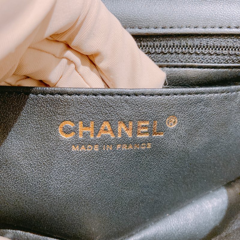 TW4687 Chanel 香奈兒小號經典翻蓋式鍊帶包包Classic Flap 20cm Lambskin-11