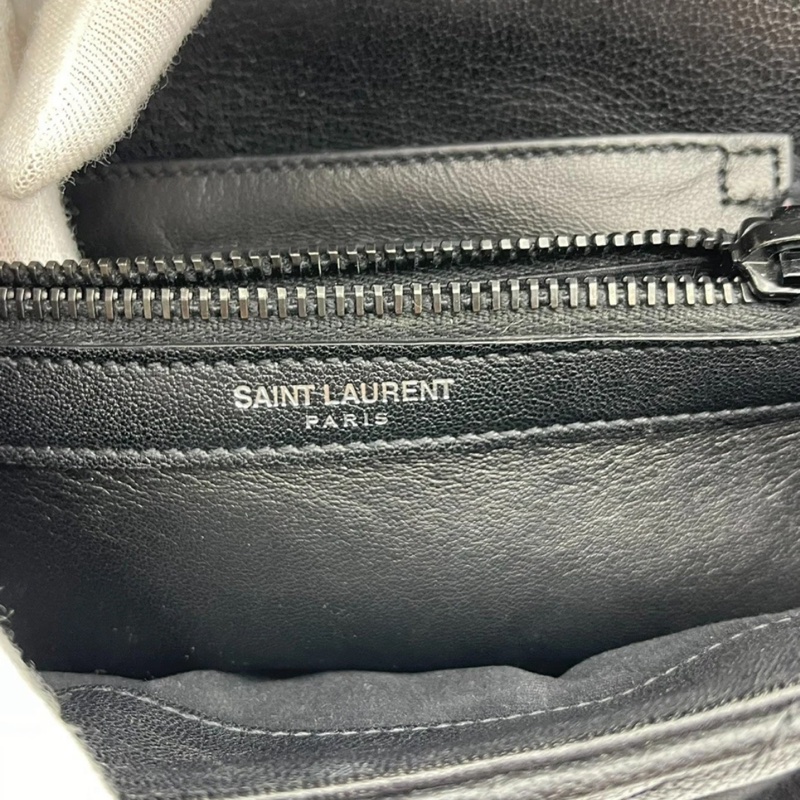 YSL聖羅蘭黑銀V紋郵差包,9新,黑銀牛皮材質,尺寸24*17*6.5cm-5