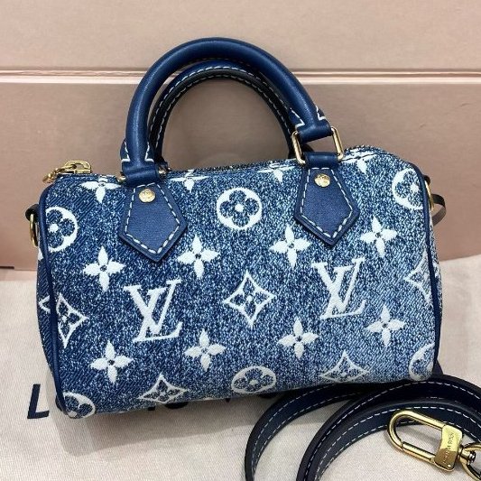 LV路易威登丹寧牛仔speedy nano枕頭包-5