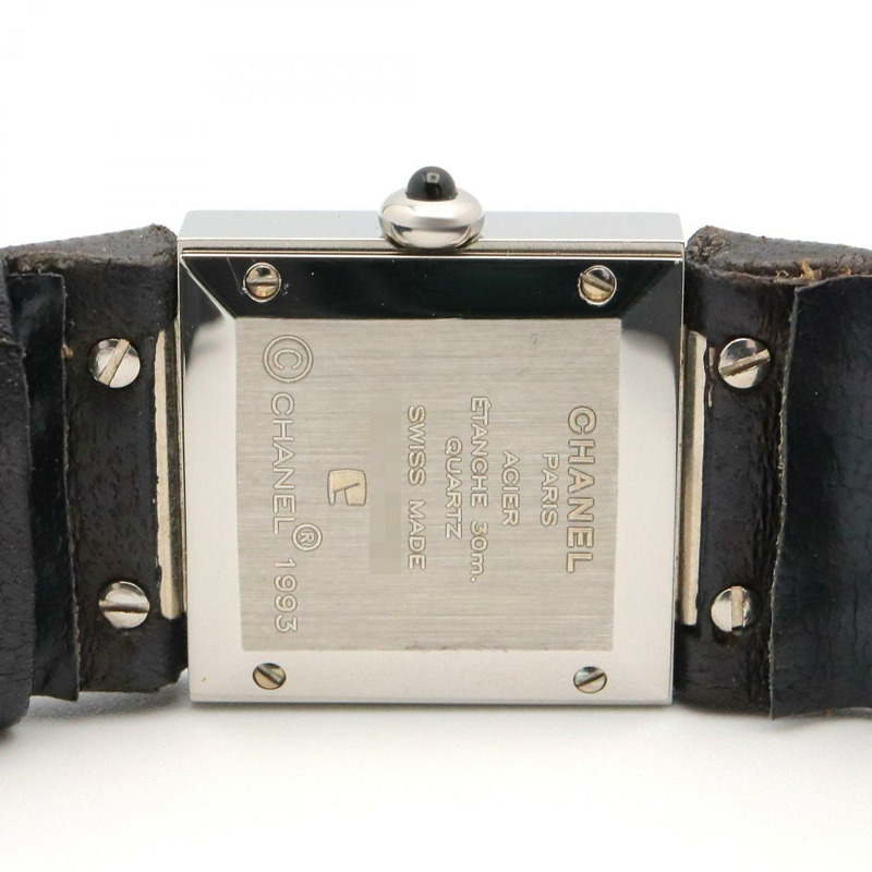 香奈兒 Matelasse 系列腕錶,不鏽鋼錶殼搭配皮革錶帶,女士款,黑色,H0116-4