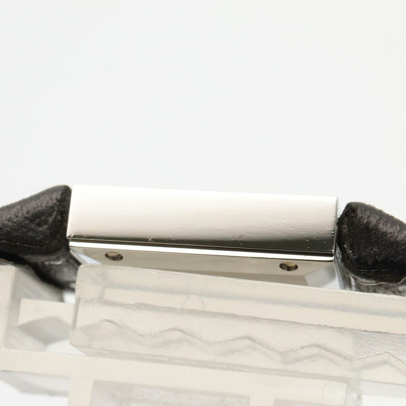 香奈兒 Matelasse 系列腕錶,不鏽鋼錶殼搭配皮革錶帶,女士款,黑色,H0116-9